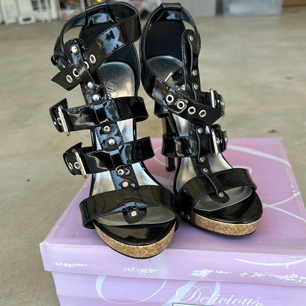 Delicious Glossy Black Buckle Heels